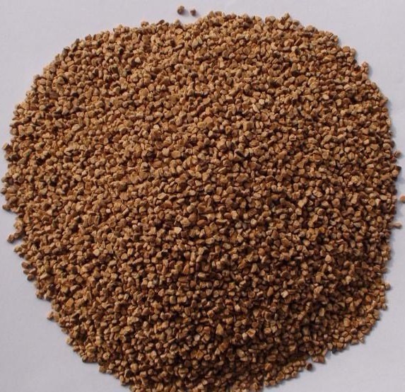 核桃殼濾料威大針對(duì)含油廢水研制開(kāi)發(fā)的核桃殼濾料